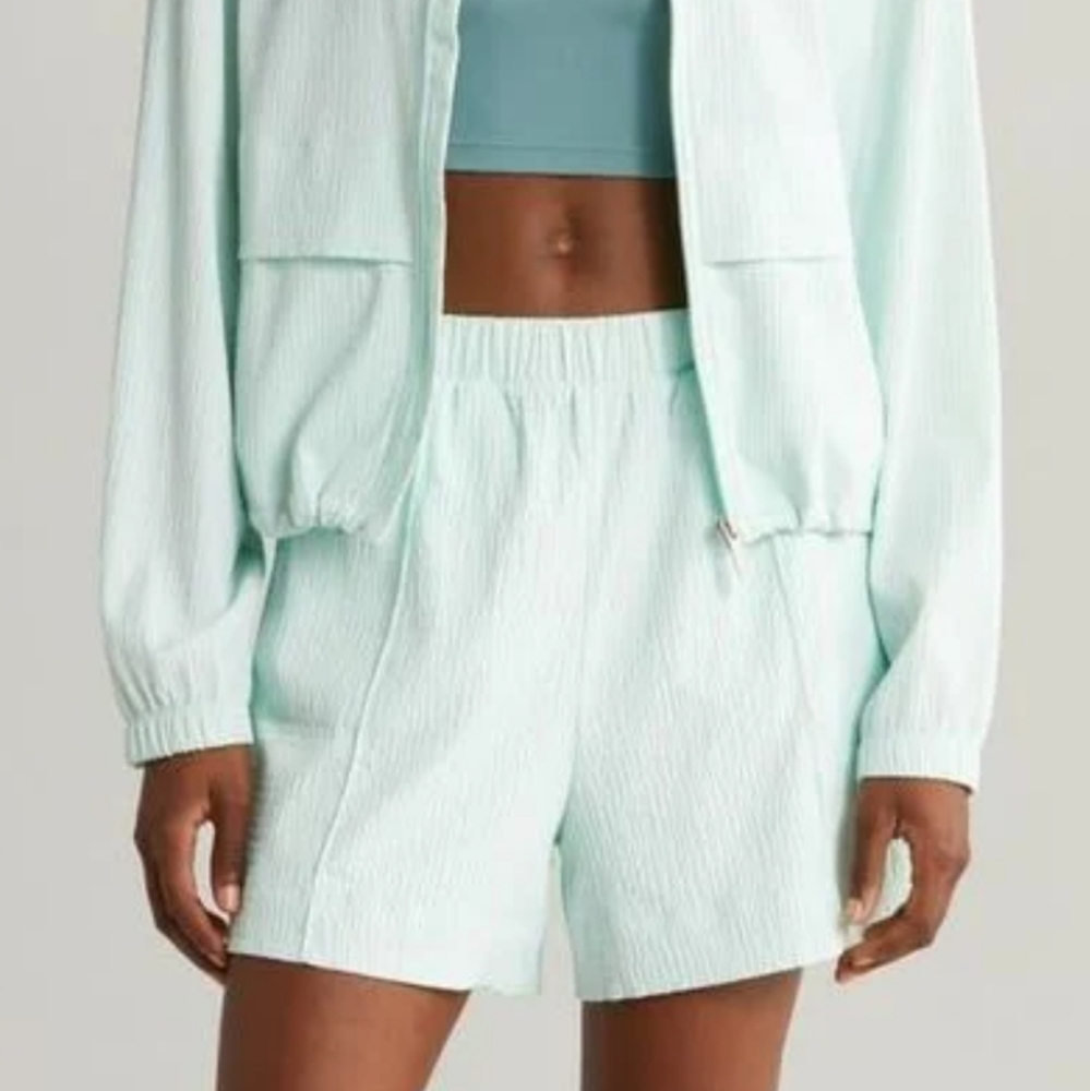 Zella | Saylor Crinkle Shorts NWT